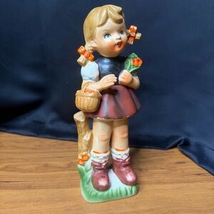 Dee Bee Co Imports Japan Hand-Painted Girl Figure Ceramic Figurine Basket Braids
